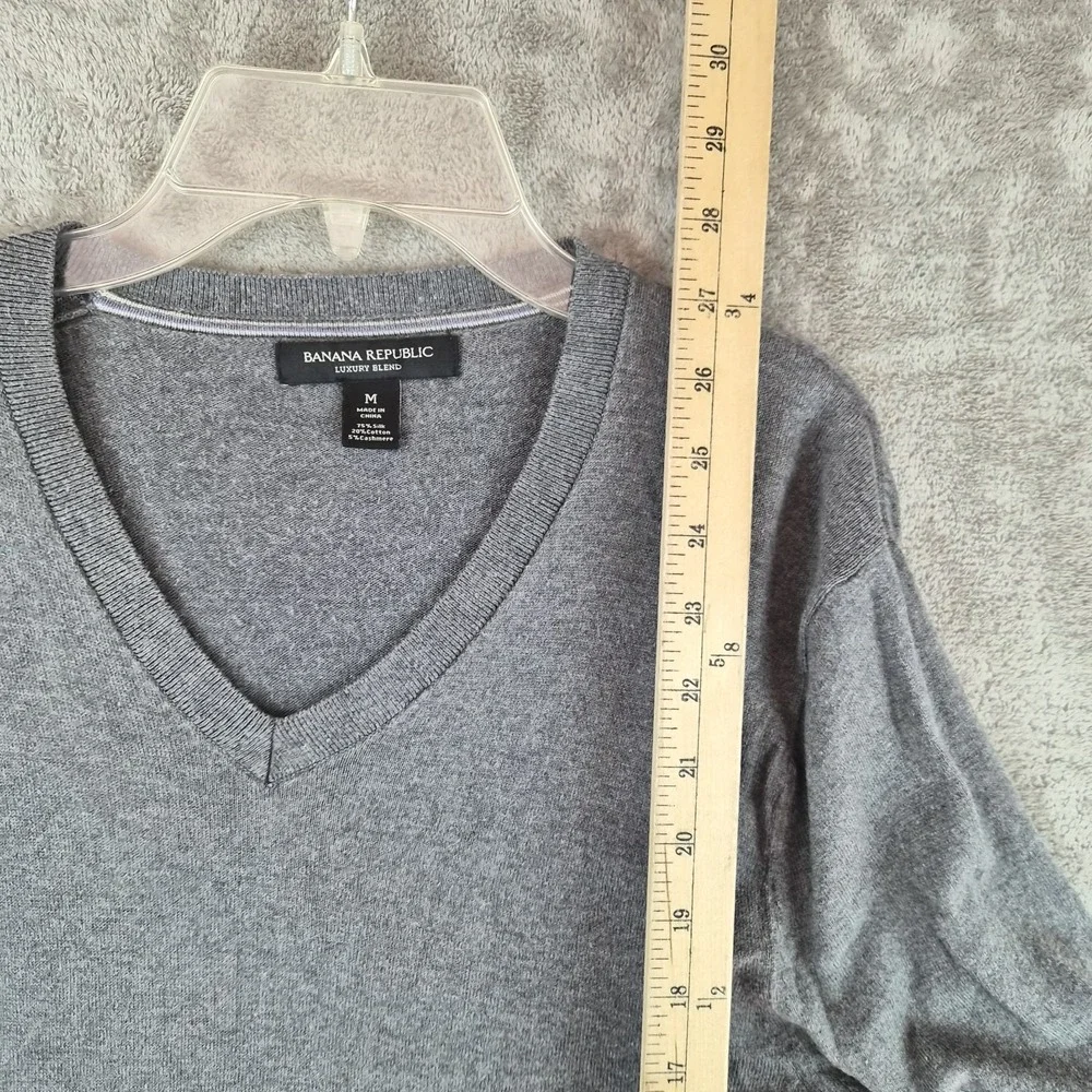 Banana Republic Mens Gray Silk Cashmere Cotton V Neck Luxury Blend Sweater M